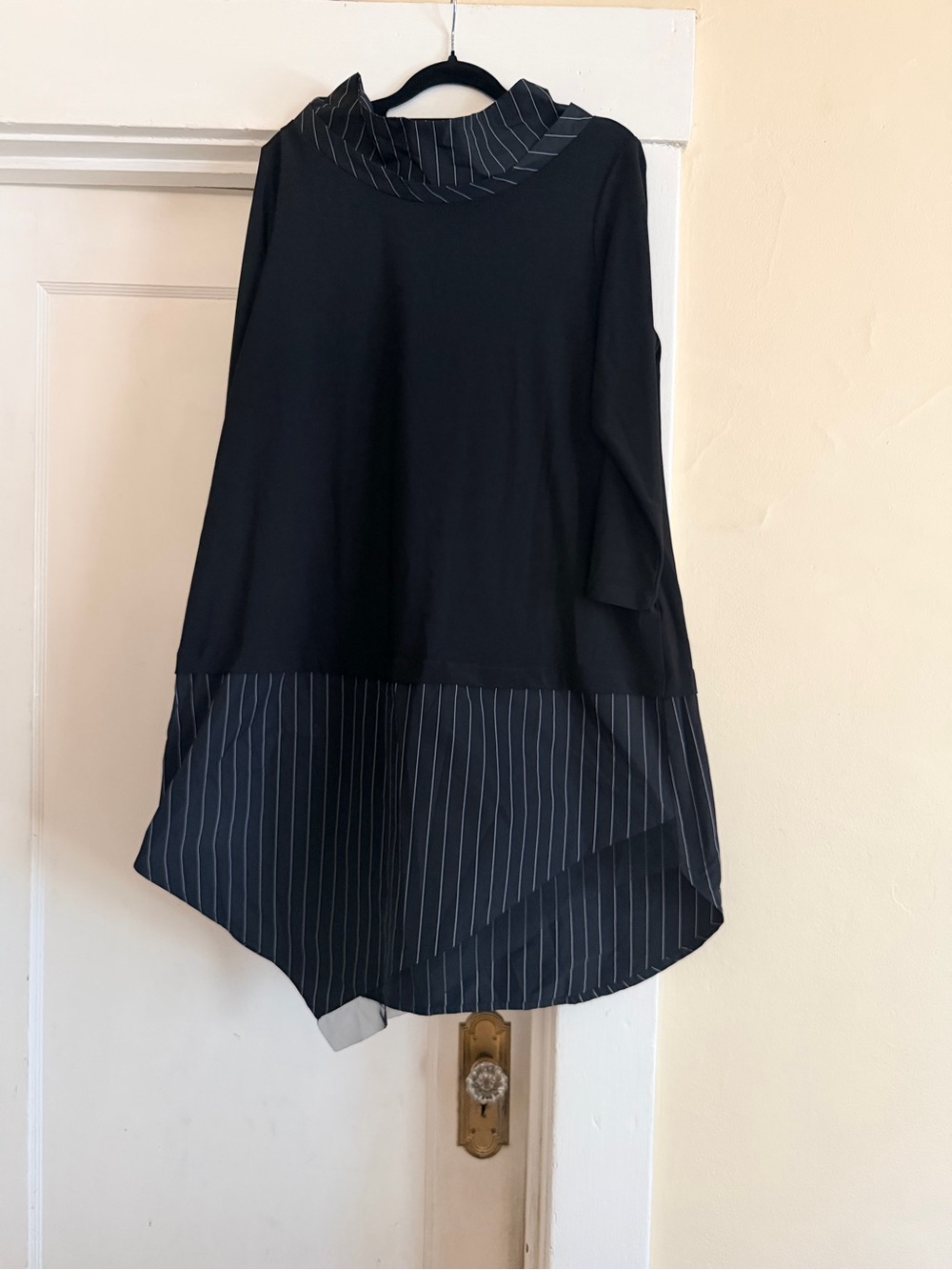 Comfy USA Black Pinstripe Asymmetrical Tunic Top Cowl Neck Made USA L